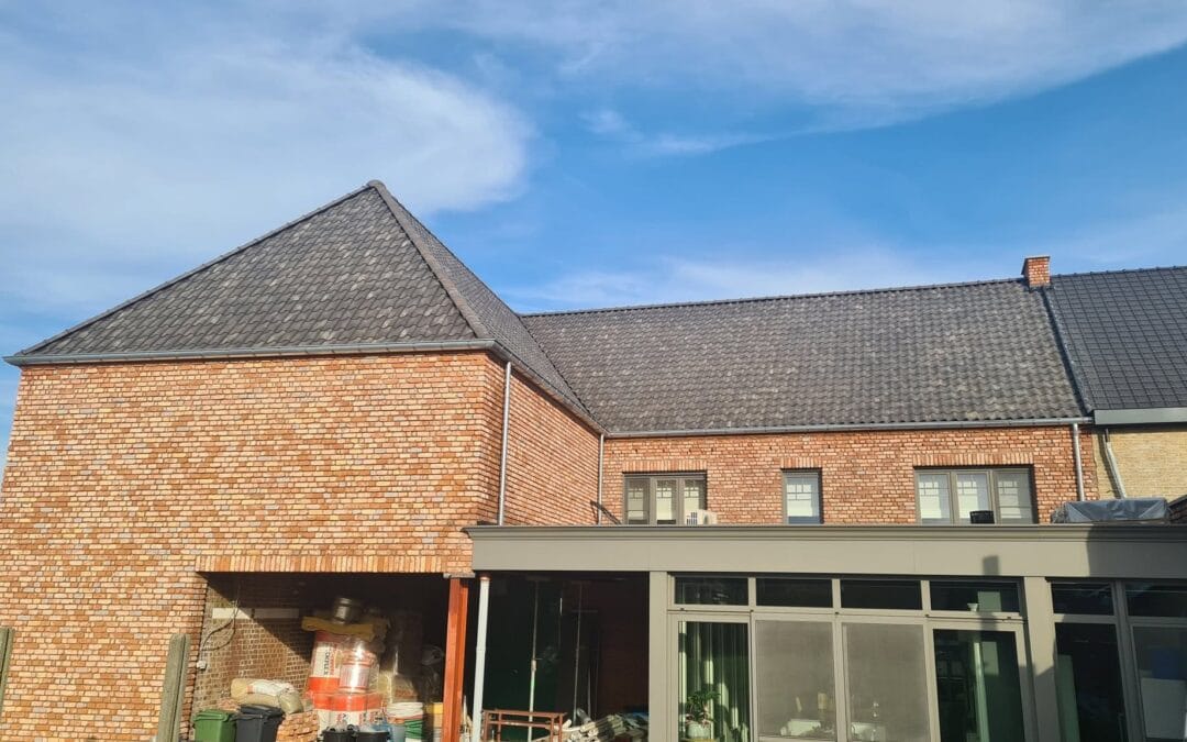 Naadloze dakrenovatie met asbestverwijdering in Leeuwergem