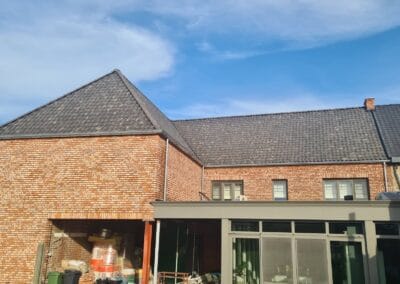 Naadloze dakrenovatie met asbestverwijdering in Leeuwergem